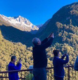 Hiking tours to Fiordland National Park 