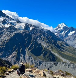 Sealy Tarns lookout with New Zealand Trails