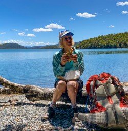 Guest enjoying lunch at Lake Rotoiti