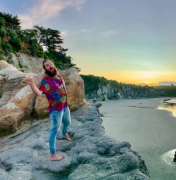 Guide on Cape Foulwind beach