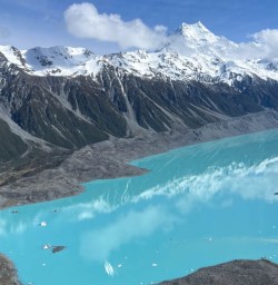 Lake Tasman hiking