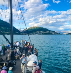 Lake Wakatipu boat cruise