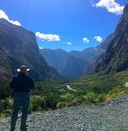 The Milford road snakes its way down from the Homer Tunnel in between jaw dropping scenery.