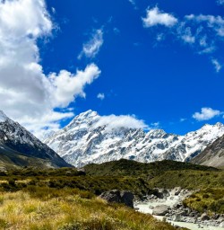 8. Hooker Valley Blue skies and beautiful mountains