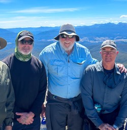 Bushline Hut hiking tours