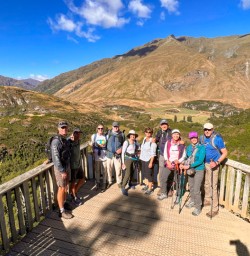 9. Guests at Diamond Lake lookout platform