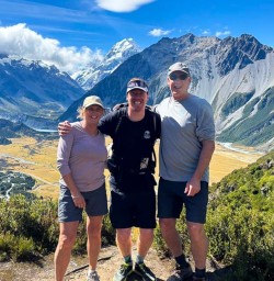 Aoraki Mount Cook guided hiking tour 17FEB25