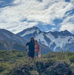 Aoraki Mount Cook guided hiking tour 17MAR25