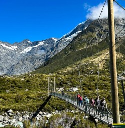 AorakiMount Cook hiking tour K24MAR26