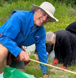 Arrowtown tree planting with guests PS24NOV25