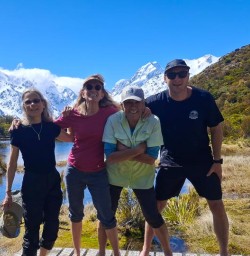 Guests hike Red Tarns Mt Cook National Park PS27Oct26