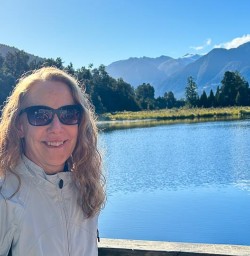 Hike Lake Matheson M03MAR25