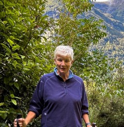 Hiking the Milford Track 16MAR25