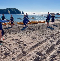 Kayak in Cathedral Cove 04MAR25
