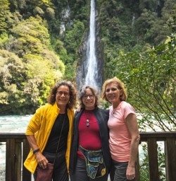 MP Nov Three guests waterfall2