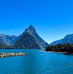 Milford Sound port GW09JAN25