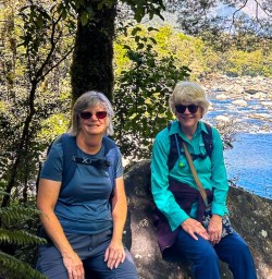 Milford Track tour GW09JAN25