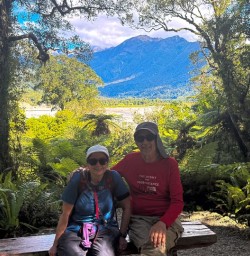 Milford hiking tour G03MAR25