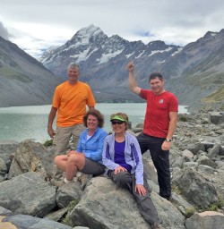 Hiking to the Hooker Lake