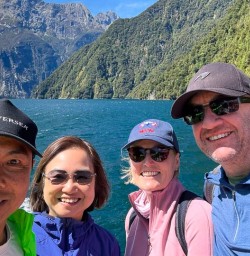 guests explore Milford Sound PS29DEC25