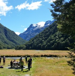 Lunchtime on the Routeburn Track