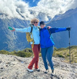 Routeburn Track guided hiking tour M24MAR25