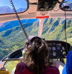 Scenic helicopter Mount Aspiring 03FEB25