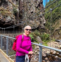 Solo Female guest exploring Karangahake Gorge 210125
