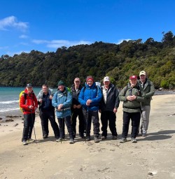 Stewart Island guests on beach GW25OCT27