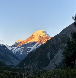 Sunrise in Aoraki Mt Cook National Park 20JAN25