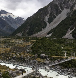 Swing bridge at Hooker Valley, Canterbury New Zealand