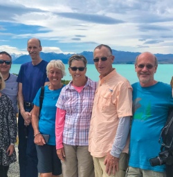 Group tour Lake Pukaki