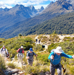 1. Guests heading to Key Summit