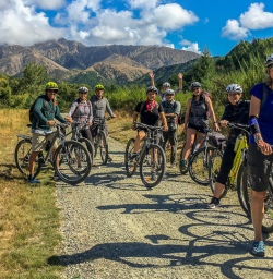 Cycling the Queenstown Trail, Otago New Zealand
