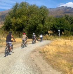 Arrowtown cycling tours 
