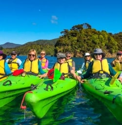 Kayak raft Queen Charlotte Sound