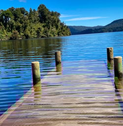 Lake Mapourika jeti