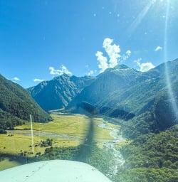 Guests hiking in Mount Aspiring National Park 130124 6