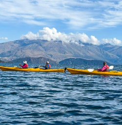 Guests kayaking on Lake Wanaka 130124 1
