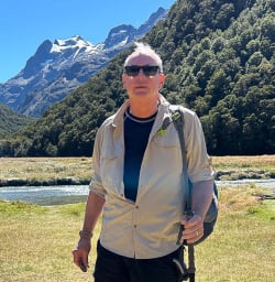 Hiking tours on the Routeburn Track 
