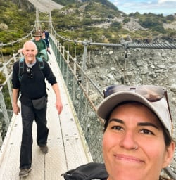 6. Guide Hayley selfie with guest Hooker Valley