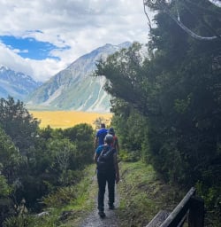 Guests hiking in Aoraki Mount Cook National Park 130124 4