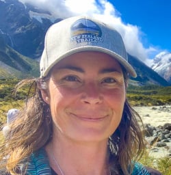 New Zealand guide in Mount Cook National Park 