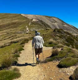8 Hike in Nelson Lakes National Park