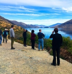 A quick photo stop on the banks of Lake Wanaka