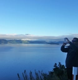 Photostop at misty Lake Wakatipu