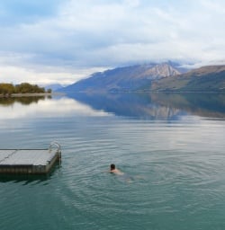 1 swim lake wakatipu otago nz