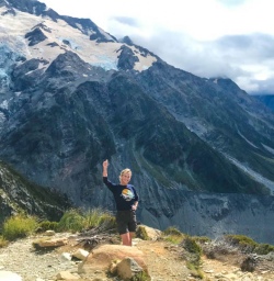 Sealy Tarns hike