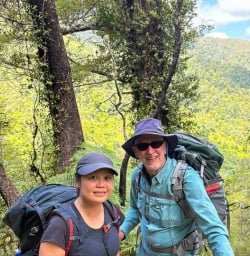 Couple hiking the Nydia Track 03FEB25