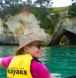 Kayak Cathedral Cove adventure